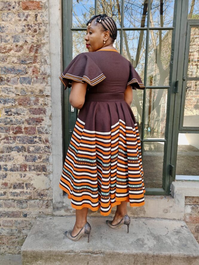 Zandi mbhaco dress - Image 2