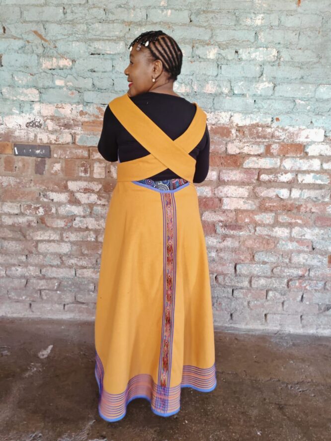 Bareback Mbhaco Kimono