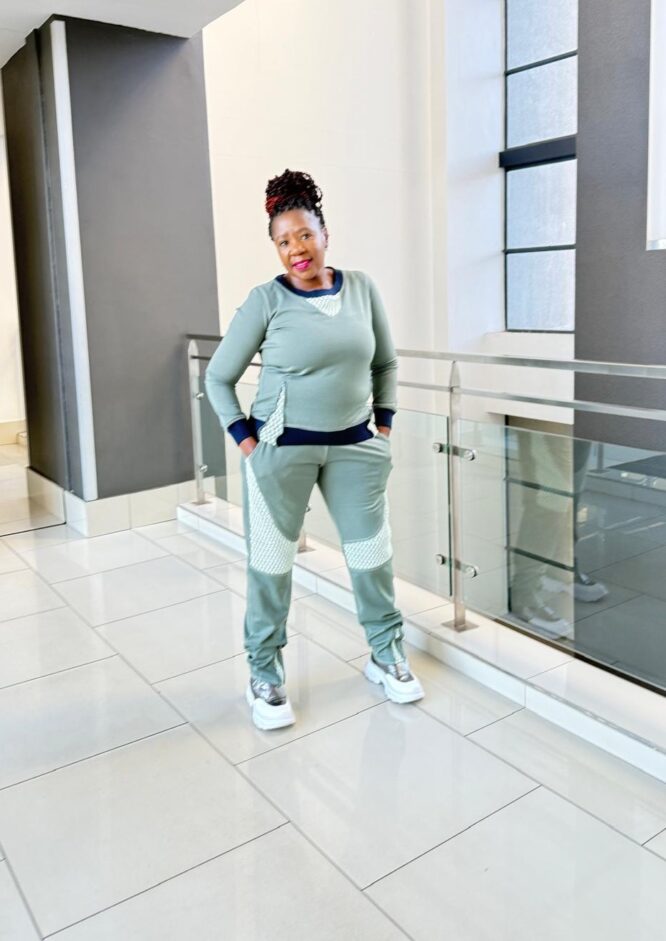 Women's Luxe Loungewear set - Image 5