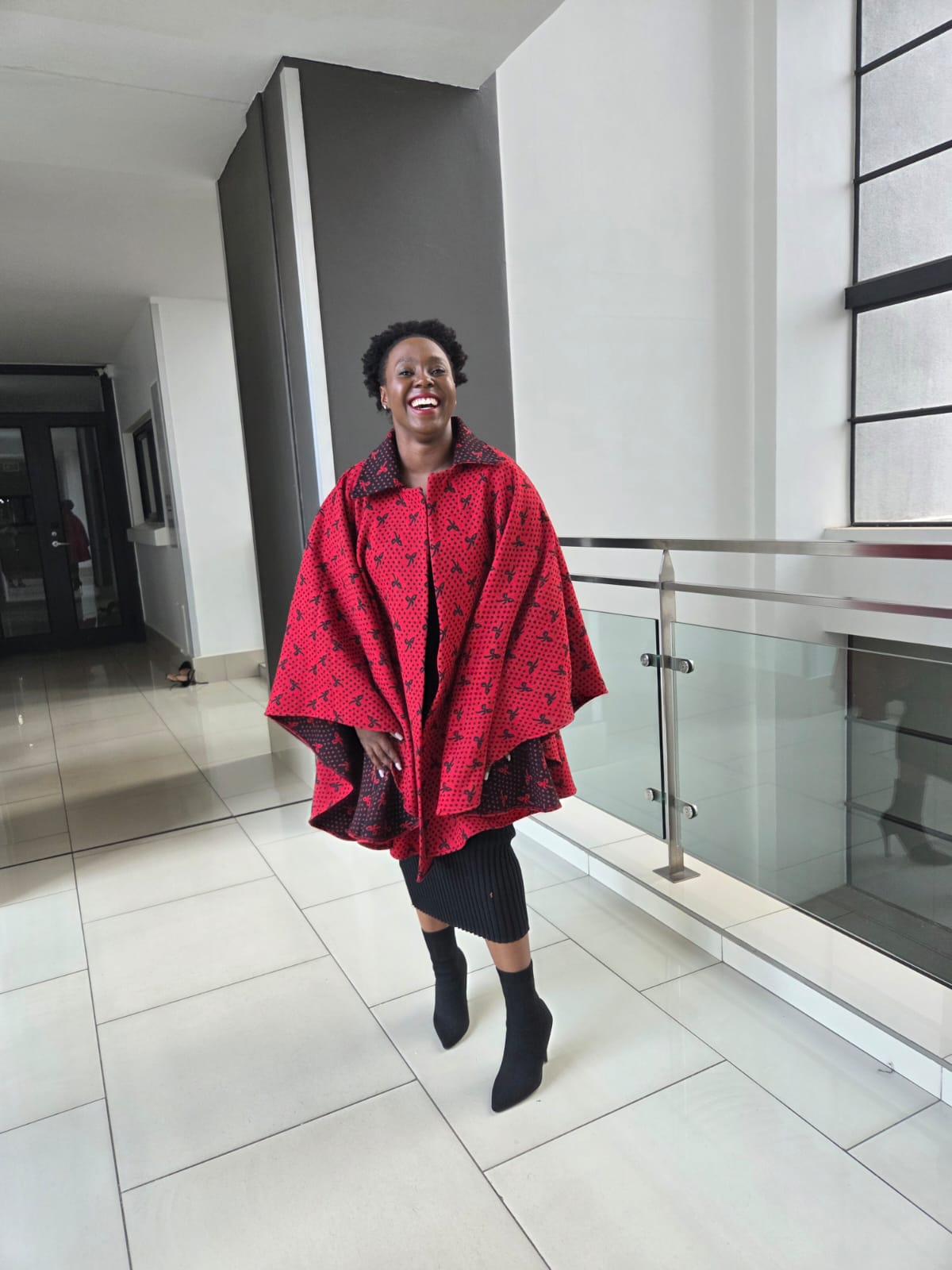 Winter essence poncho - Image 5